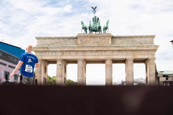 Eric Maihoefer (VfL Sindelfingen) beim Kugelstossen waehrend der deutschen Leichtathletik-Meisterschaften auf dem Pariser Platz am 24.06.2022 in Berlin